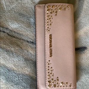 Michael Kors’ wallet
